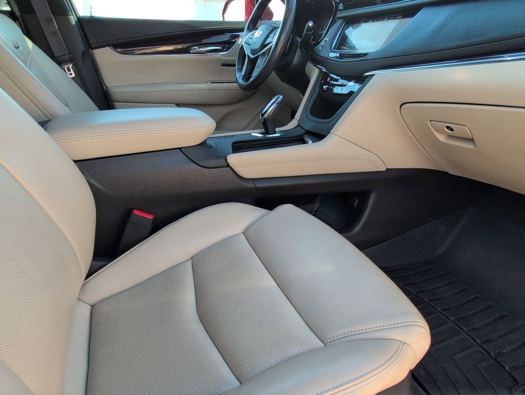 2017 Cadillac XT5 Premium Luxury AWD