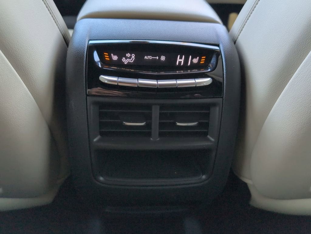 2017 Cadillac XT5 Premium Luxury AWD