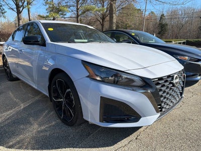 2024 Nissan Altima SR FWD