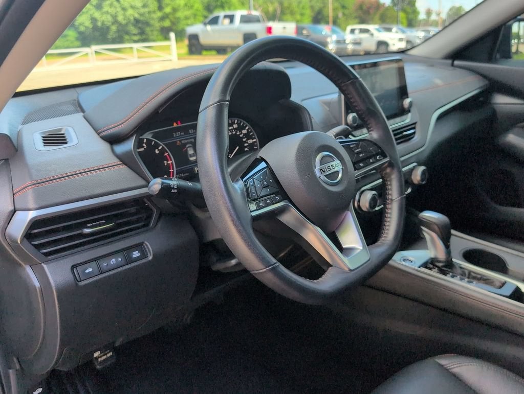 2021 Nissan Altima SR FWD