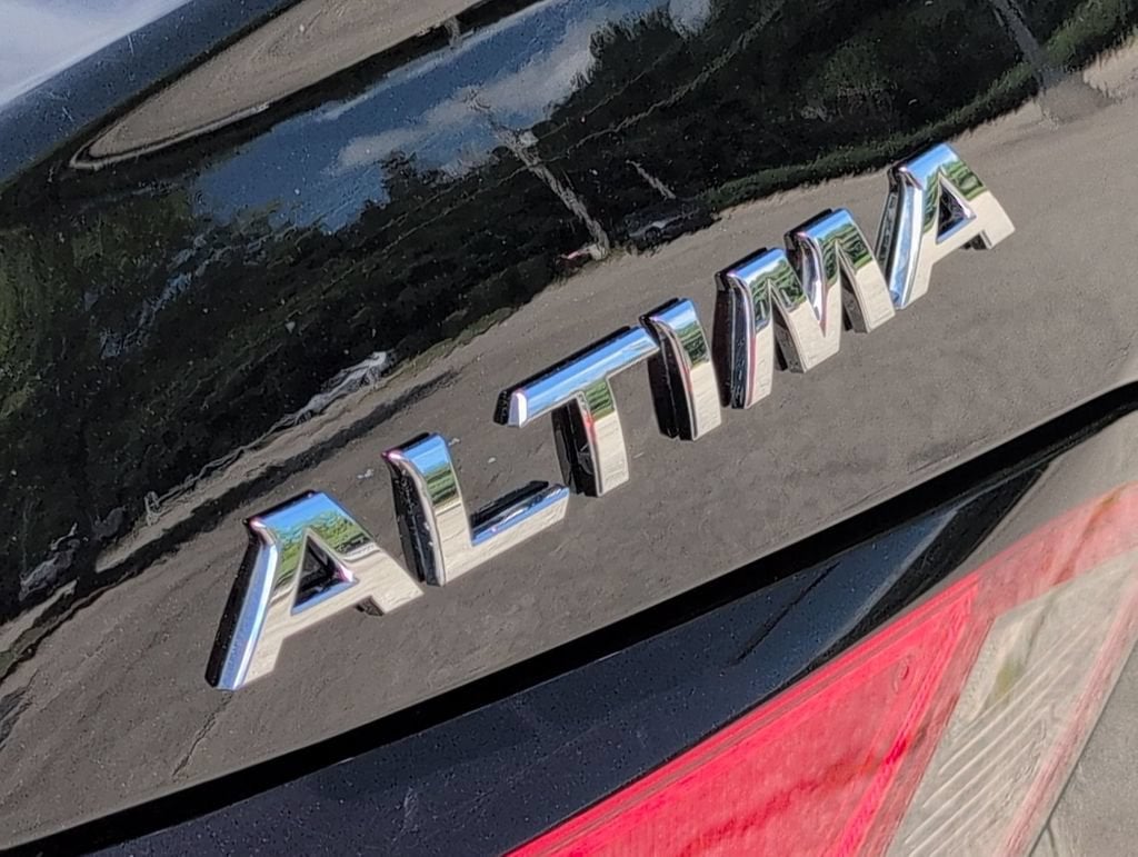 2021 Nissan Altima SR FWD