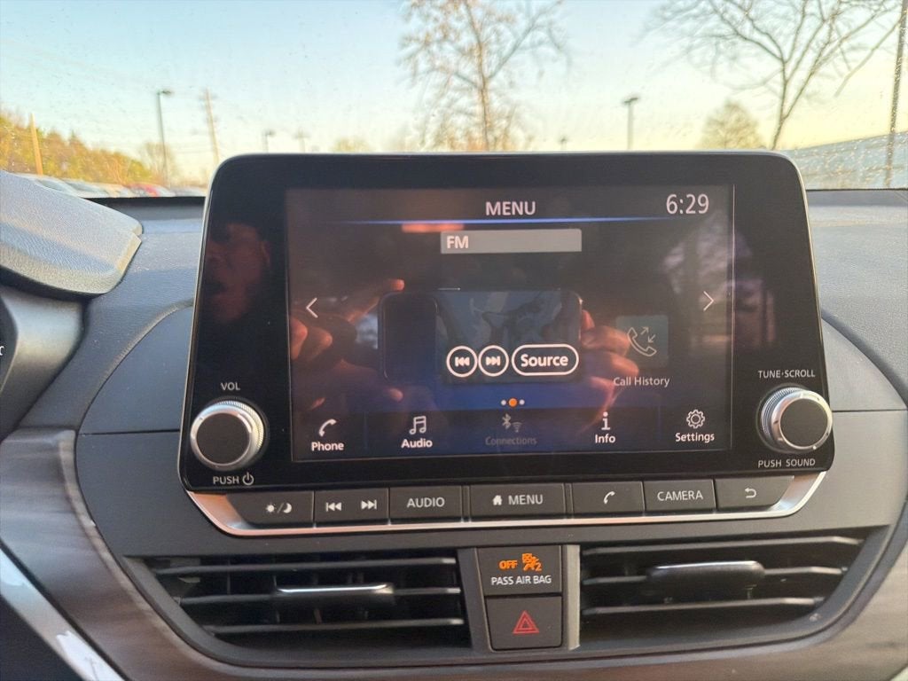 2025 Nissan Altima SV FWD