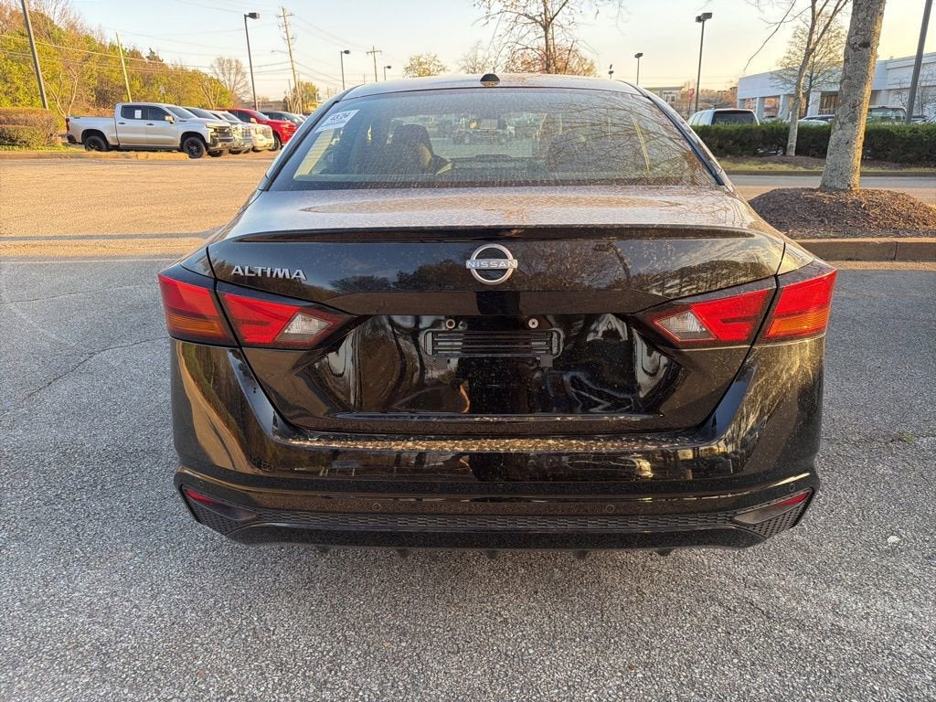 2025 Nissan Altima SV FWD
