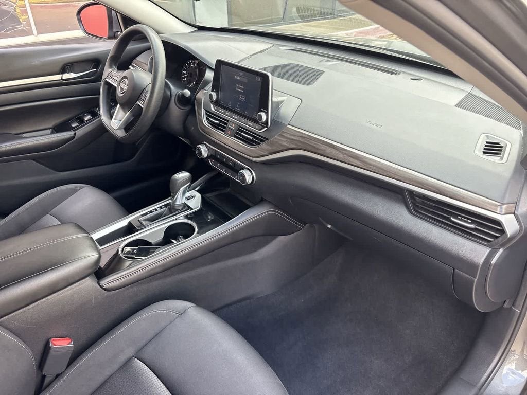 2023 Nissan Altima SV FWD