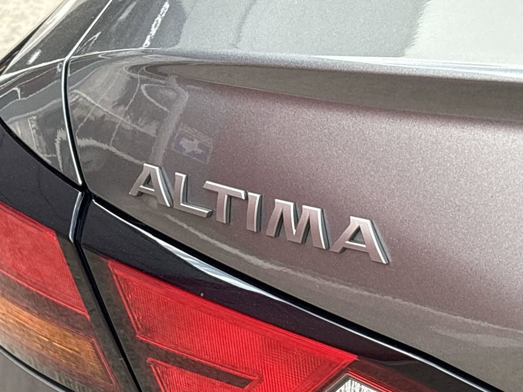 2023 Nissan Altima SV FWD