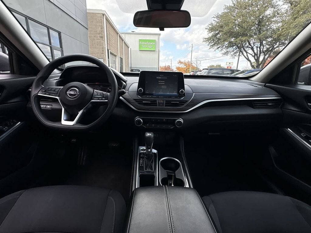 2023 Nissan Altima SV FWD