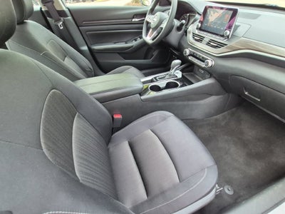 2024 Nissan Altima SV FWD