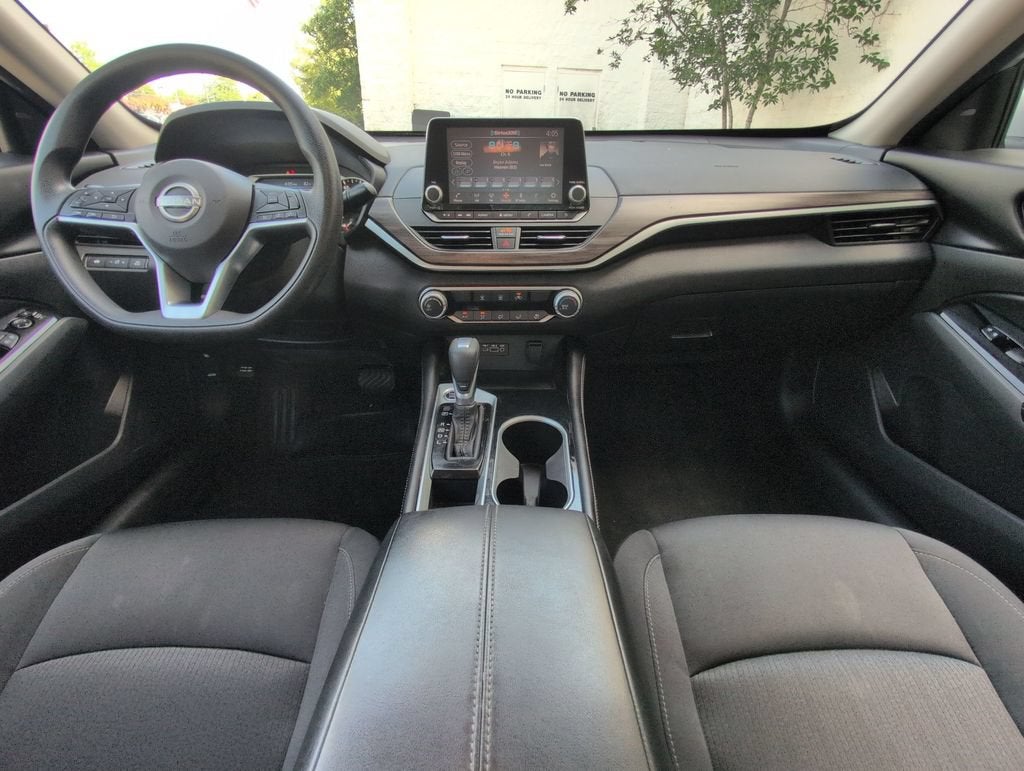 2023 Nissan Altima SV FWD