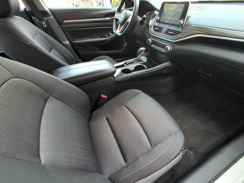 2023 Nissan Altima SV FWD