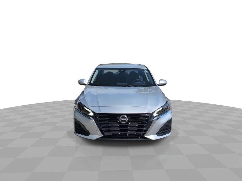 2023 Nissan Altima SV FWD