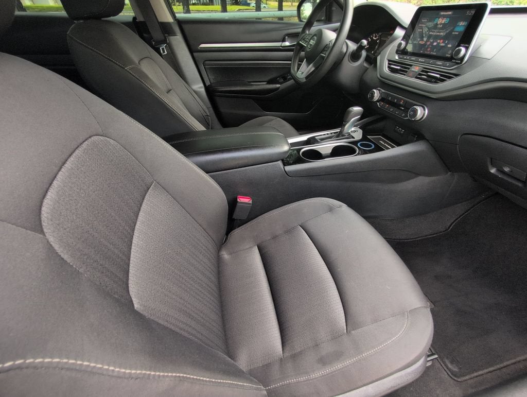 2021 Nissan Altima SV FWD