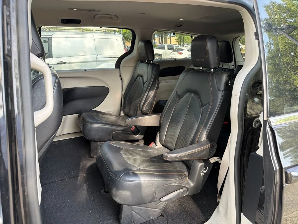 2020 Chrysler Pacifica Touring L