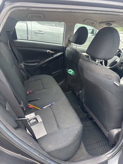 2010 Toyota Matrix BASE