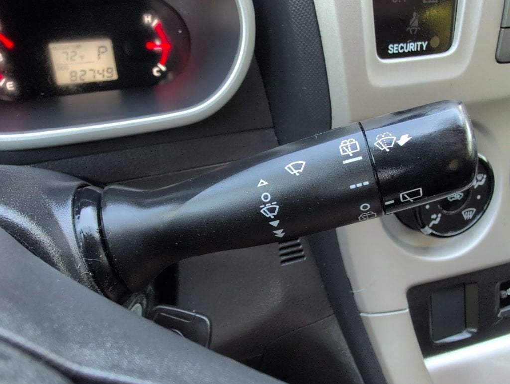 2010 Toyota Matrix BASE