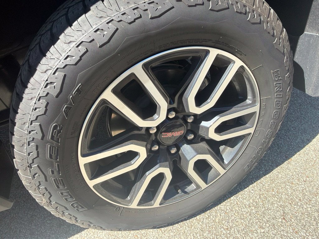 2025 GMC Sierra 1500 AT4