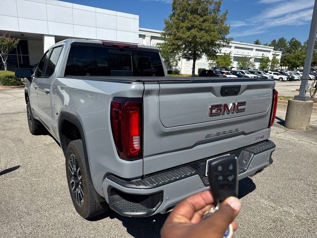 2024 GMC Sierra 1500 AT4