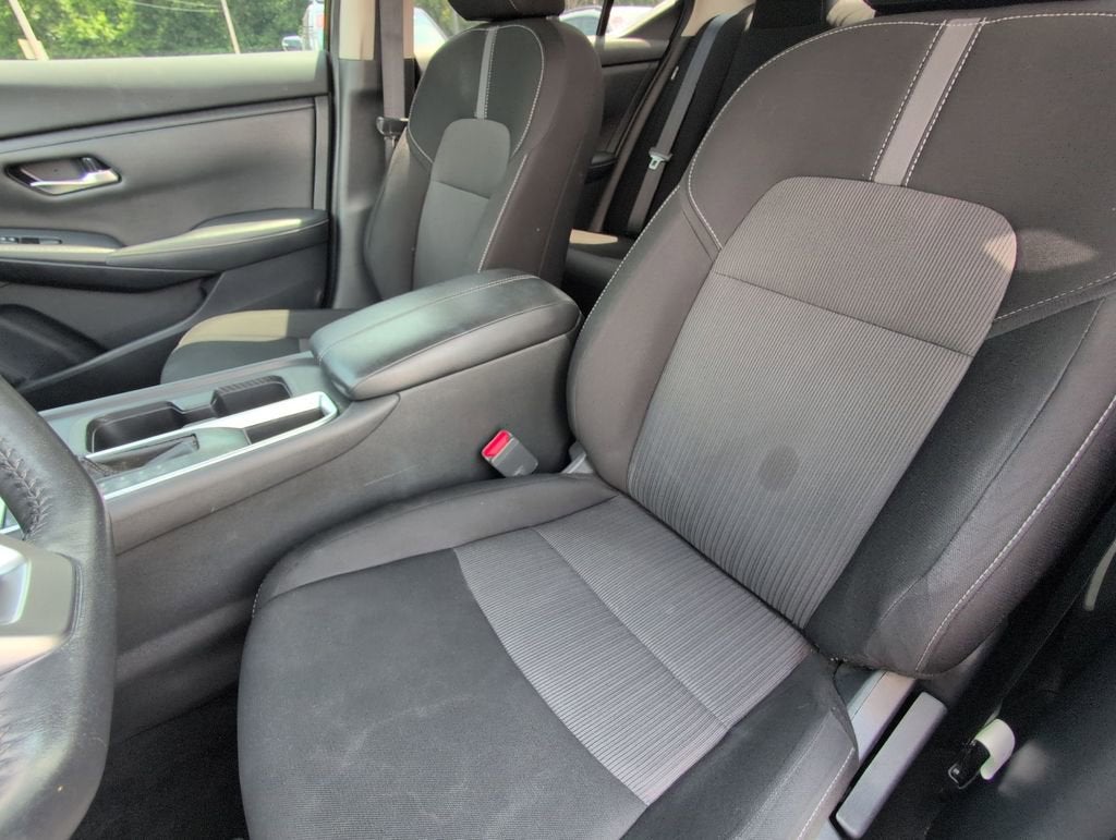 2022 Nissan Sentra SV Xtronic CVT