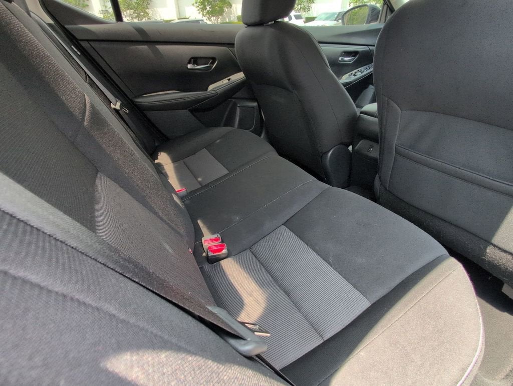 2022 Nissan Sentra SV Xtronic CVT