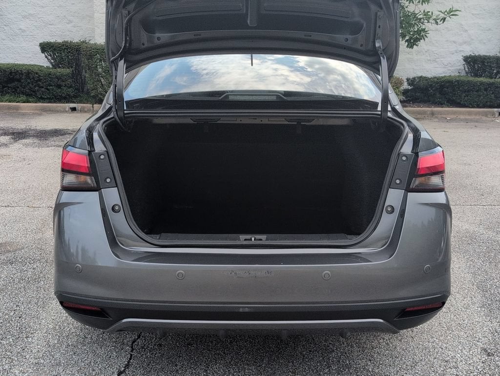 2024 Nissan Versa 1.6 S