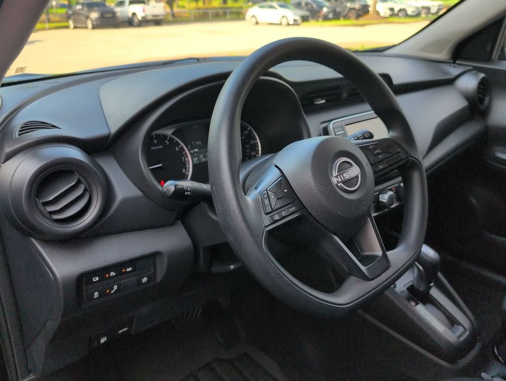 2024 Nissan Kicks S Xtronic CVT