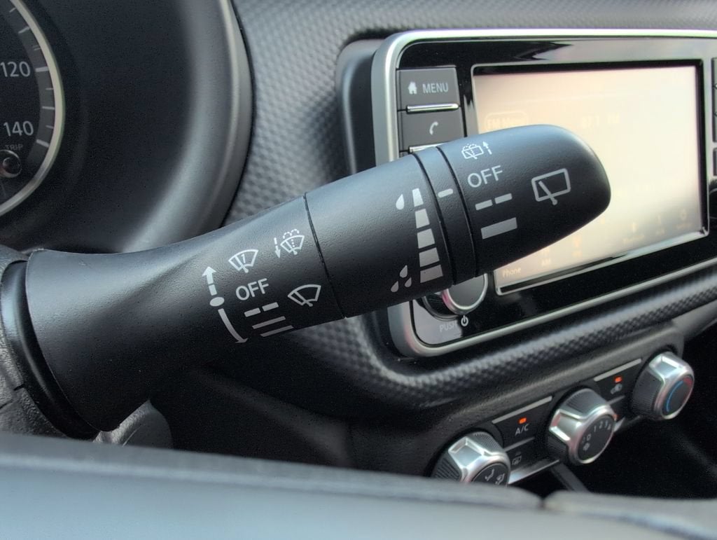 2024 Nissan Kicks S Xtronic CVT