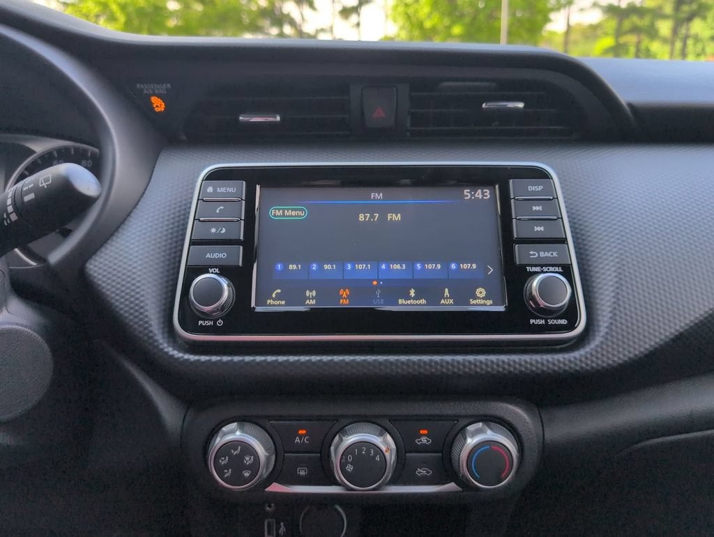 2024 Nissan Kicks S Xtronic CVT