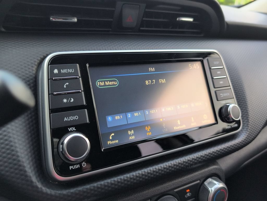 2024 Nissan Kicks S Xtronic CVT