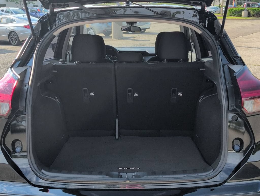 2024 Nissan Kicks S Xtronic CVT
