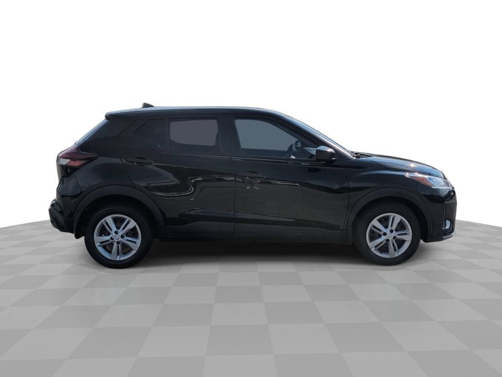 2024 Nissan Kicks S Xtronic CVT