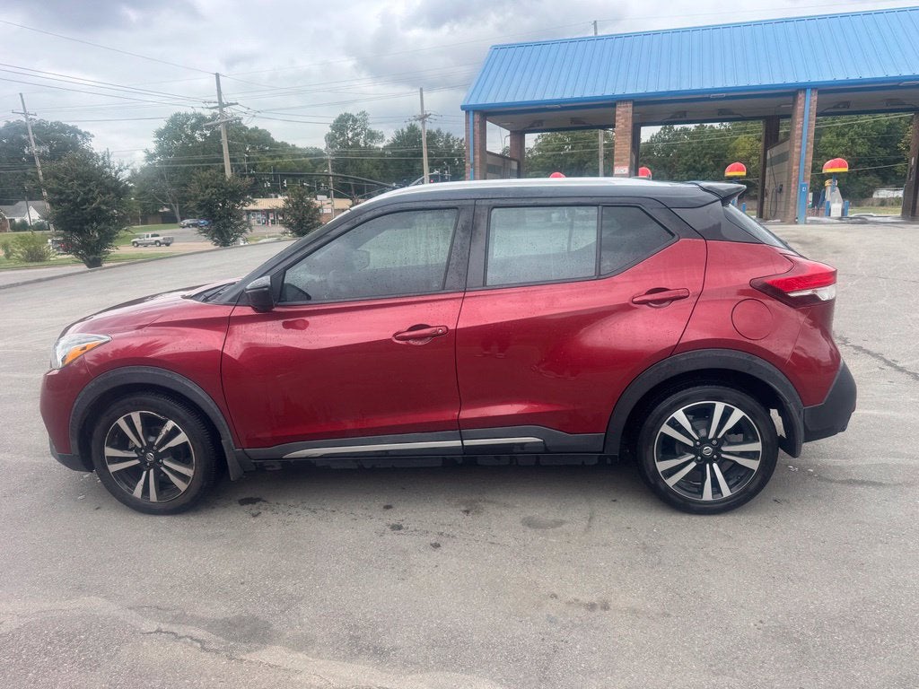 Used 2019 Nissan Kicks SR with VIN 3N1CP5CU2KL483987 for sale in Bartlett, TN