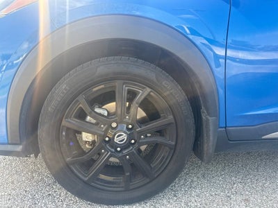 2021 Nissan Kicks SR Xtronic CVT