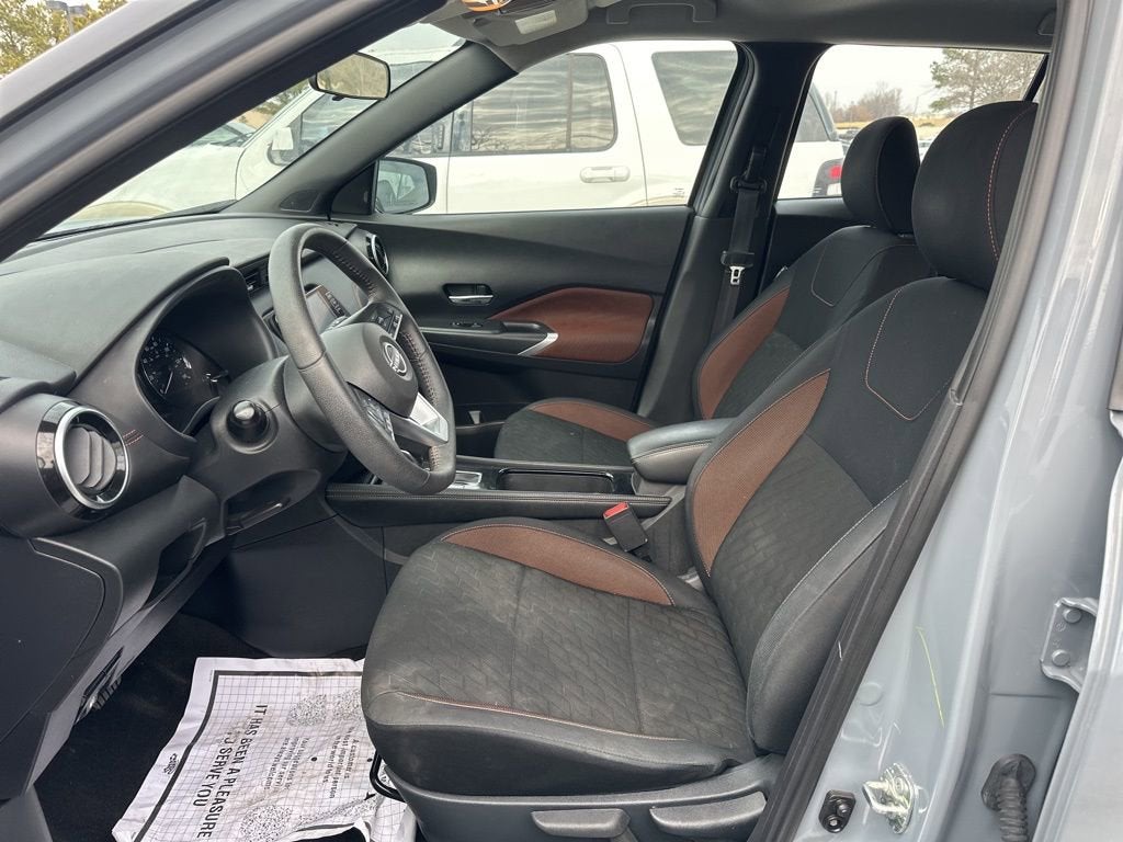2023 Nissan Kicks SR Xtronic CVT
