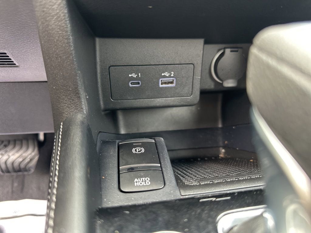 2023 Nissan Kicks SR Xtronic CVT