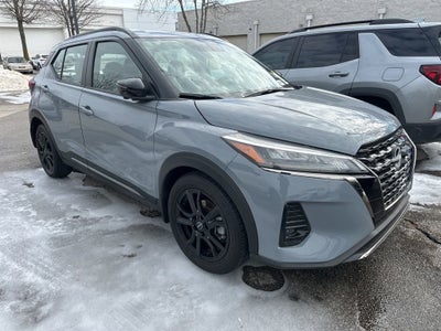 2023 Nissan Kicks SR Xtronic CVT