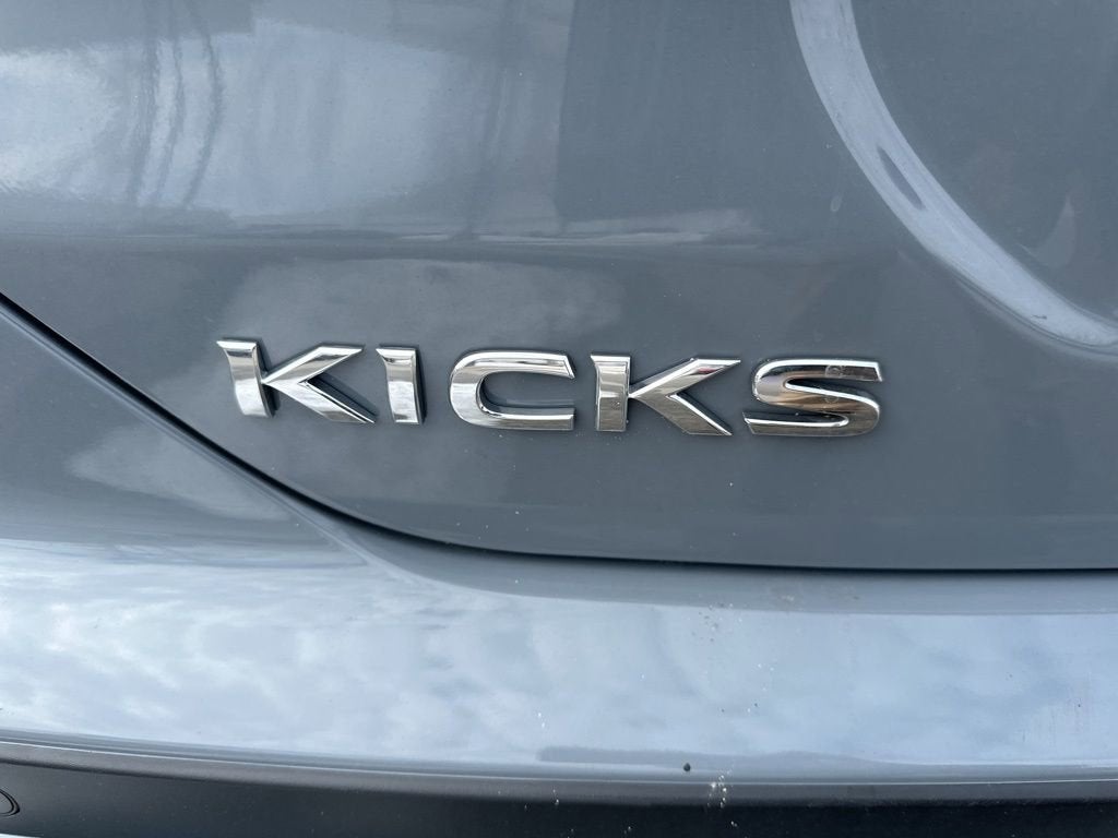 2023 Nissan Kicks SR Xtronic CVT