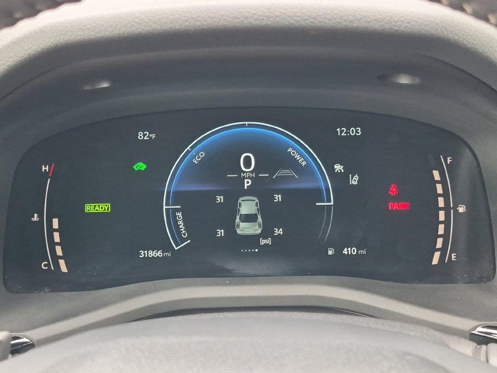 2025 Toyota Camry LE - Photo 32
