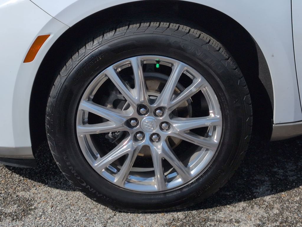 2022 Buick Enclave Essence