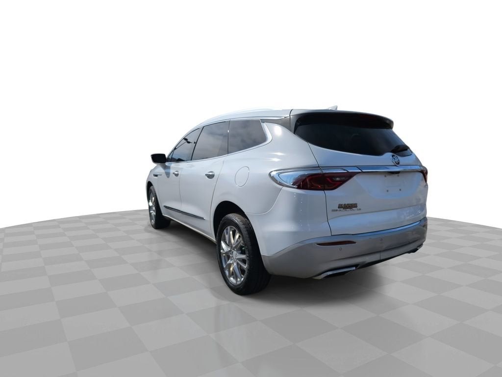 2022 Buick Enclave Essence