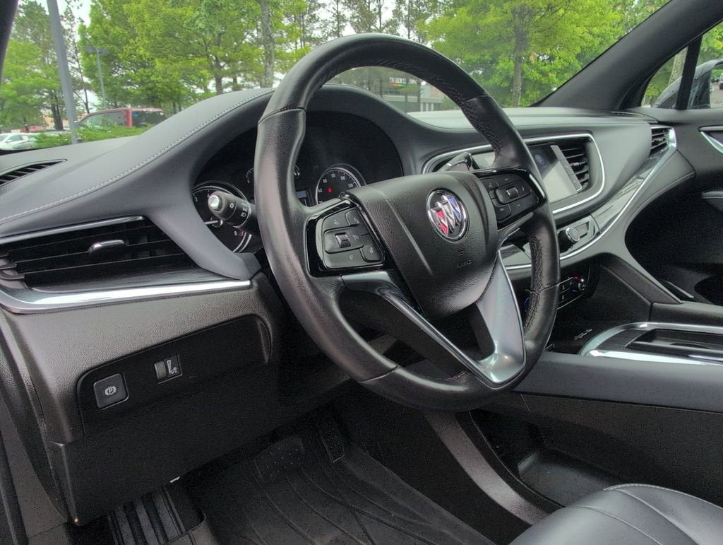2023 Buick Enclave Essence