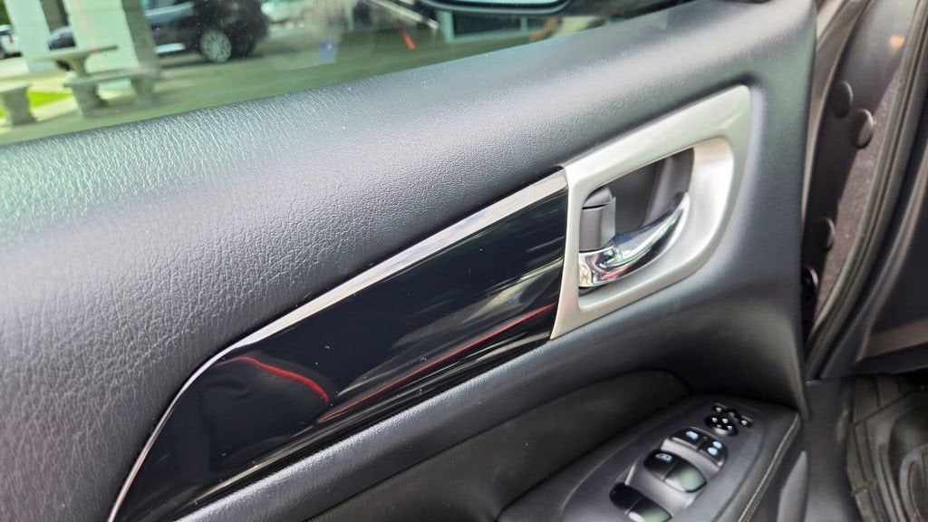2018 Nissan Pathfinder S