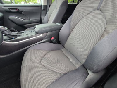 2021 Toyota Highlander LE