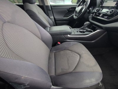 2021 Toyota Highlander LE