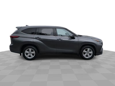2021 Toyota Highlander LE