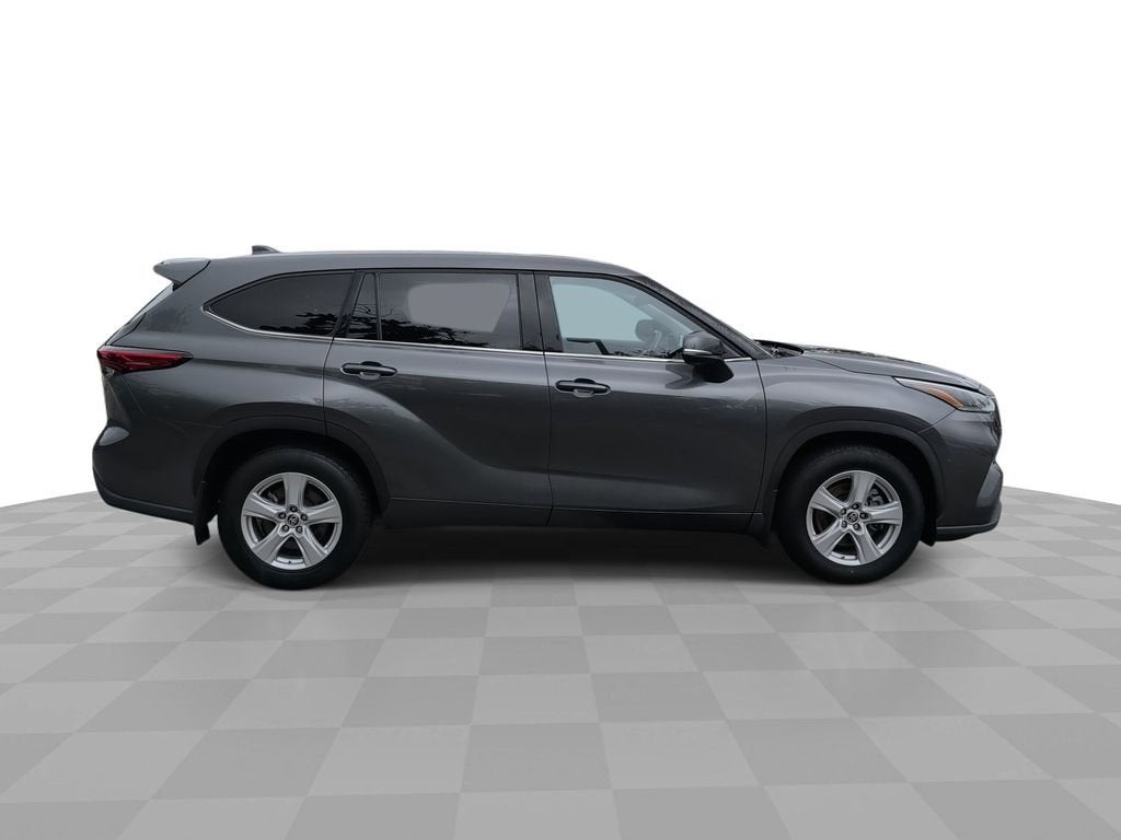 2021 Toyota Highlander LE