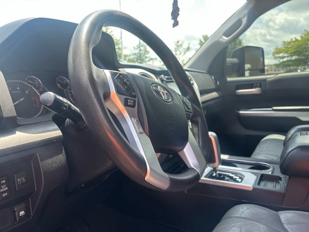 2015 Toyota Tundra SR5 5.7L V8