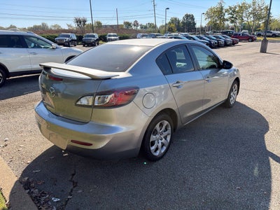 2013 Mazda Mazda3 i SV
