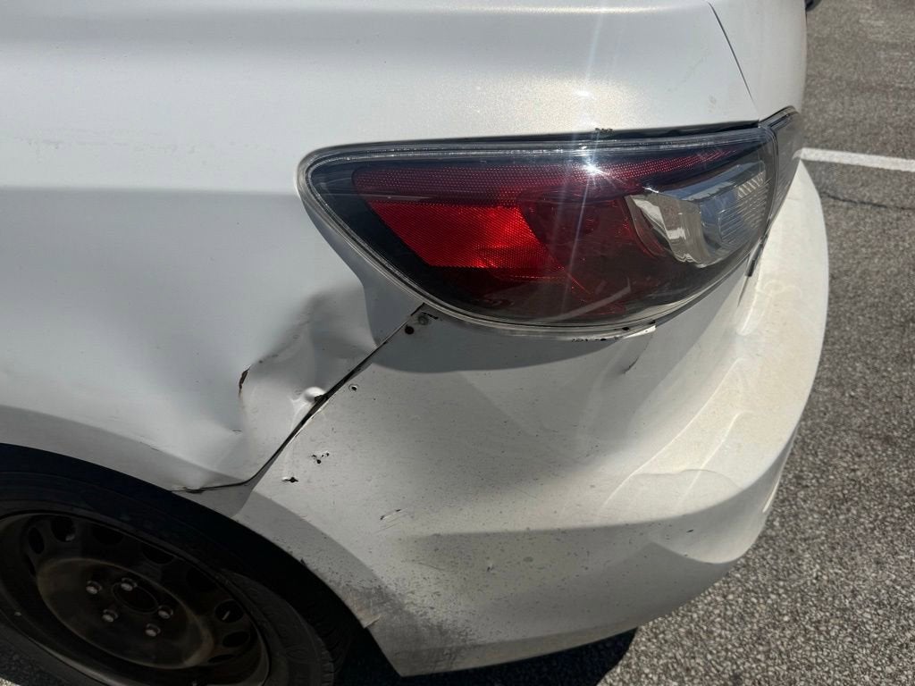 2013 Mazda Mazda3 i Sport
