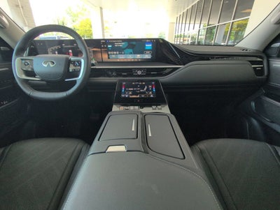 2025 INFINITI QX80 LUXE AWD