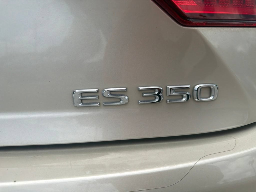 2015 Lexus ES 350 Crafted Line
