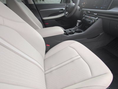 2025 Hyundai Sonata SE
